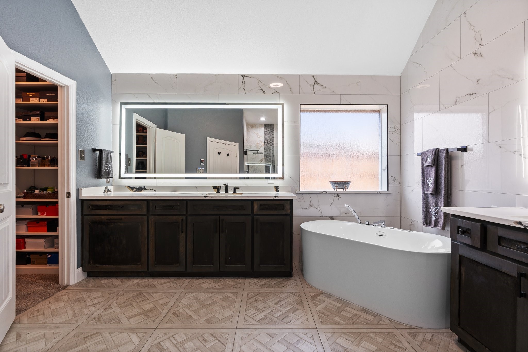 2332 Emerald Lake Lane