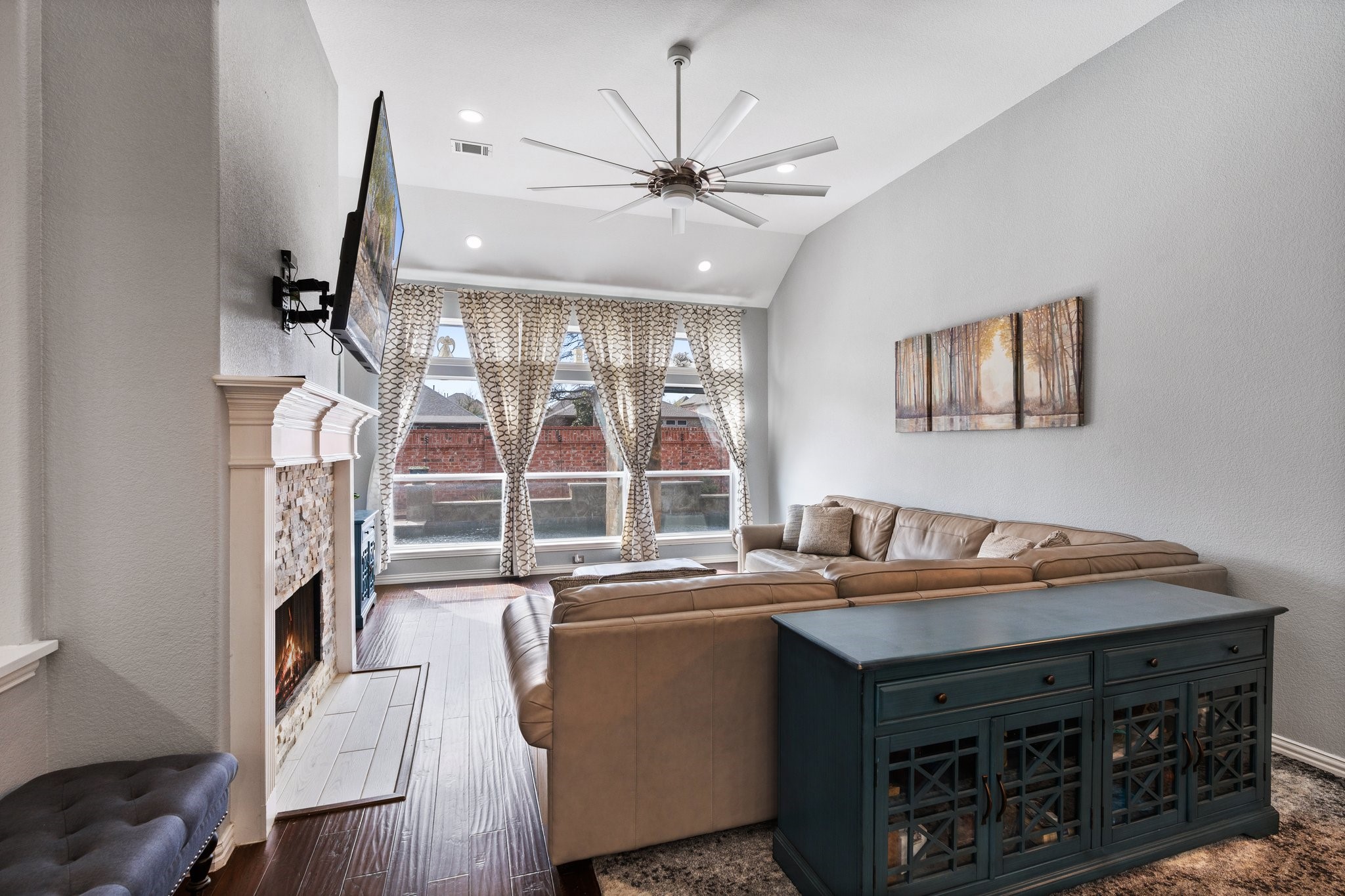 2332 Emerald Lake Lane