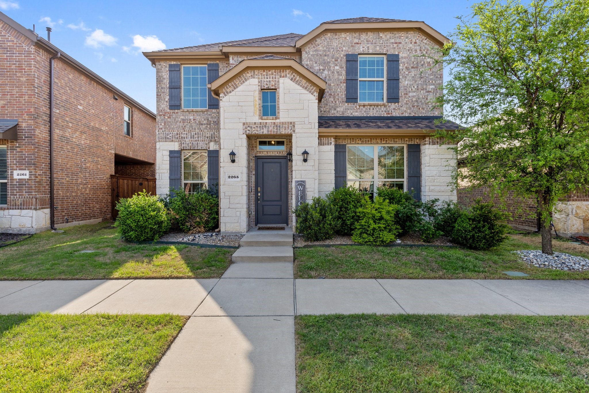 2265 Miramar Drive