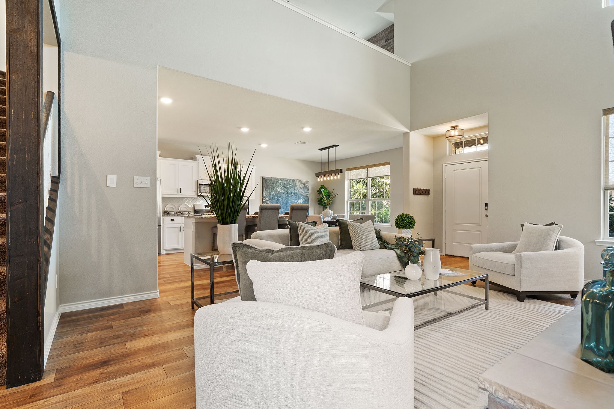 2265 Miramar Drive
