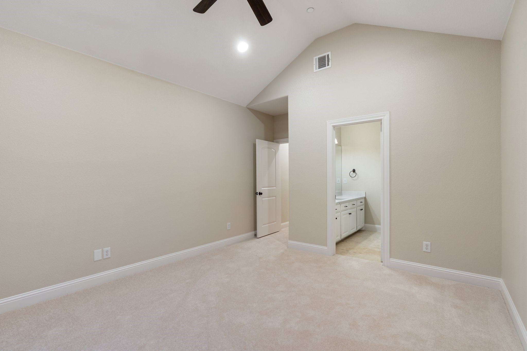 2287 Lafayette Landing