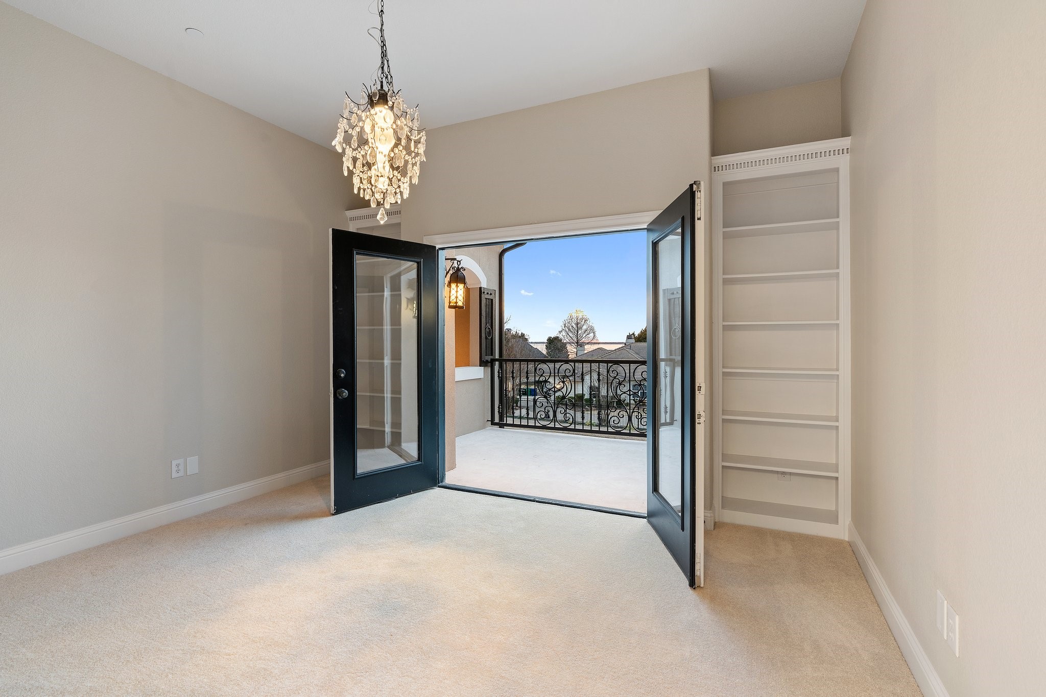 2287 Lafayette Landing