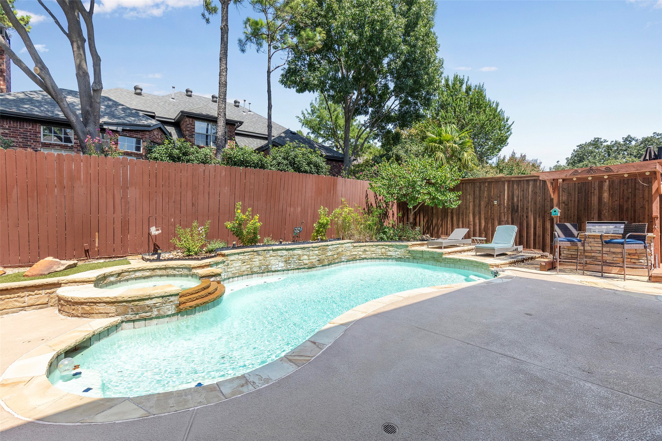 608 Somerset Drive