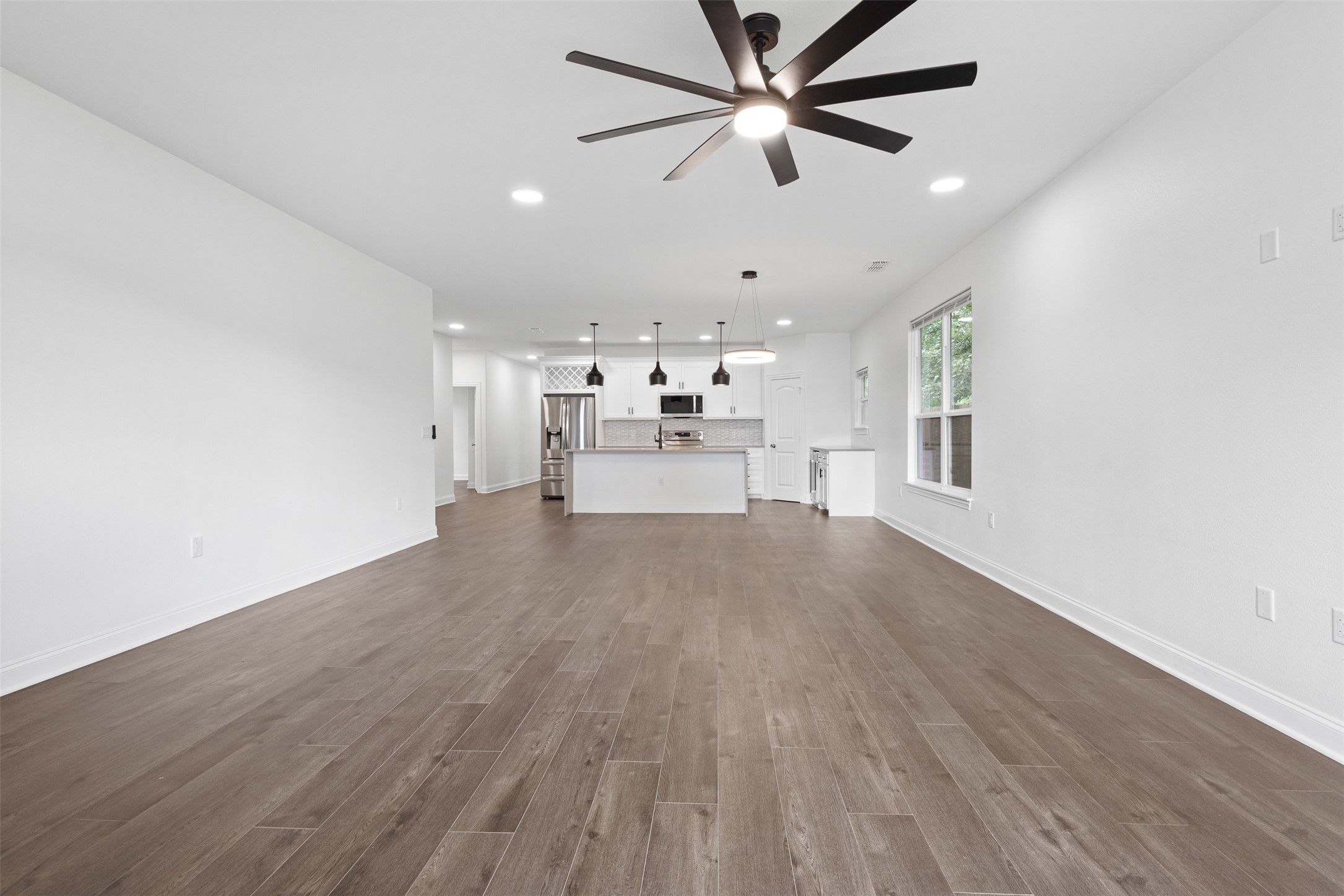 207 W Wilson Avenue