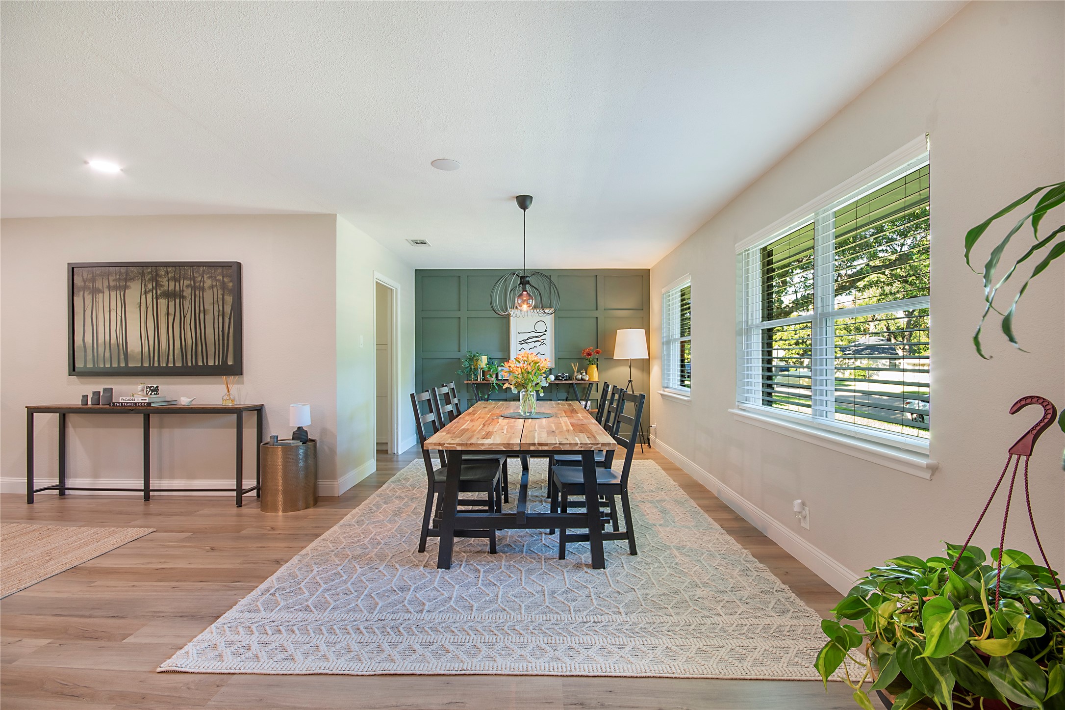 8832 Sweetwater Drive