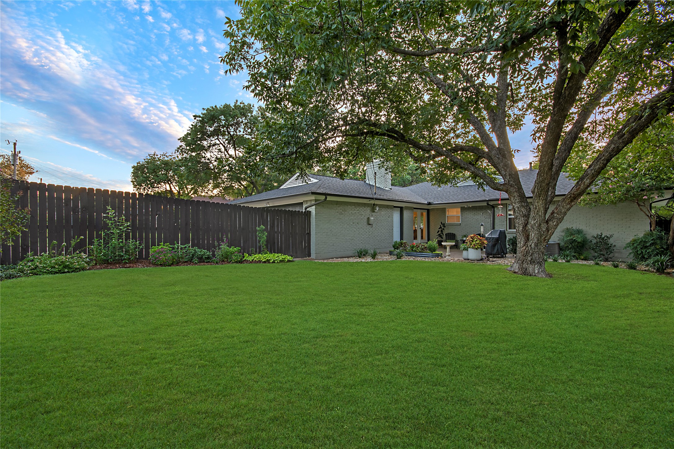 8832 Sweetwater Drive