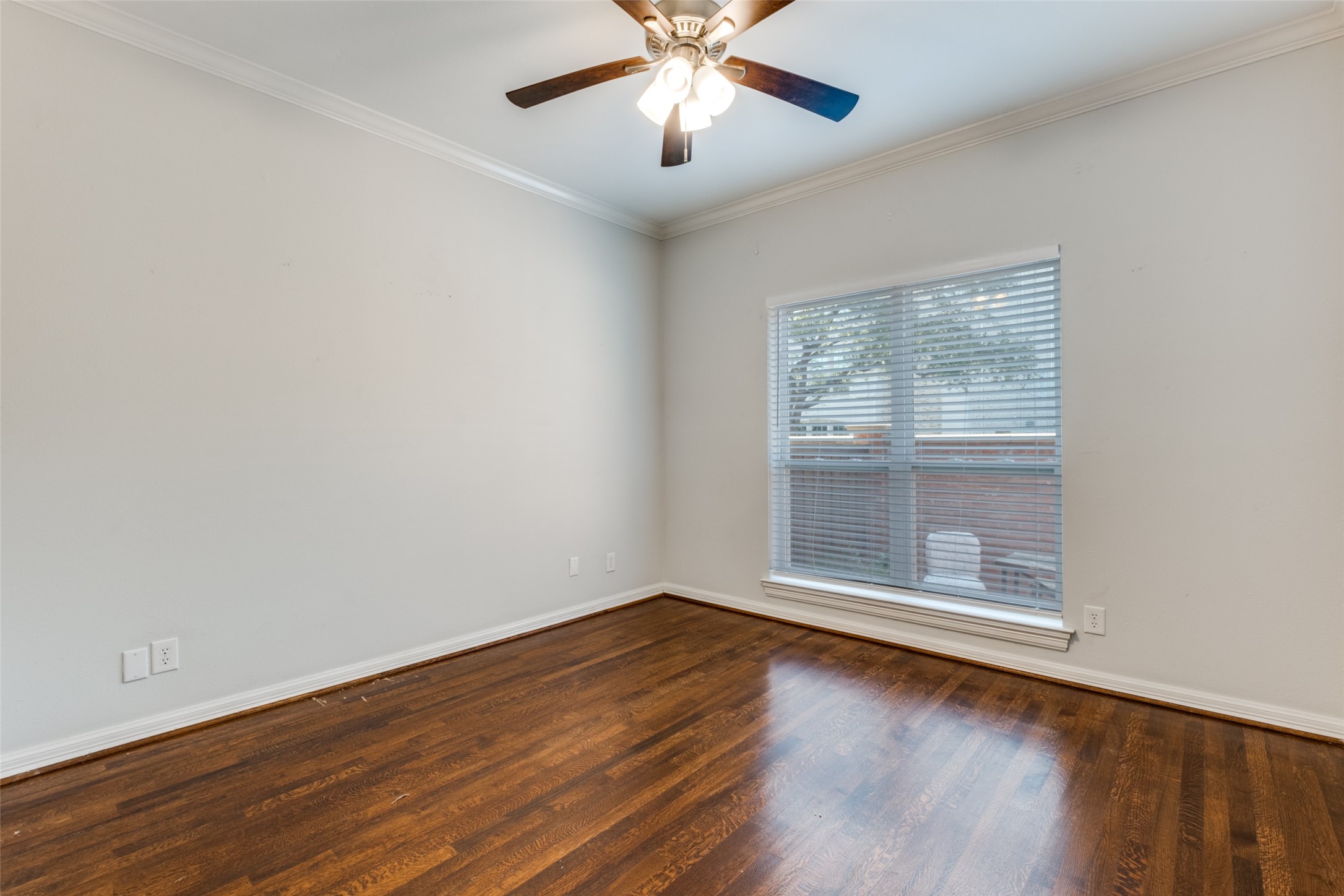 3400 Normandy J