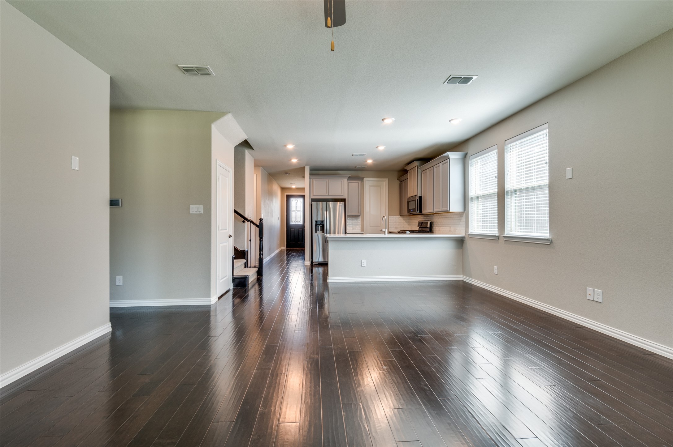 2627 Amistad Drive