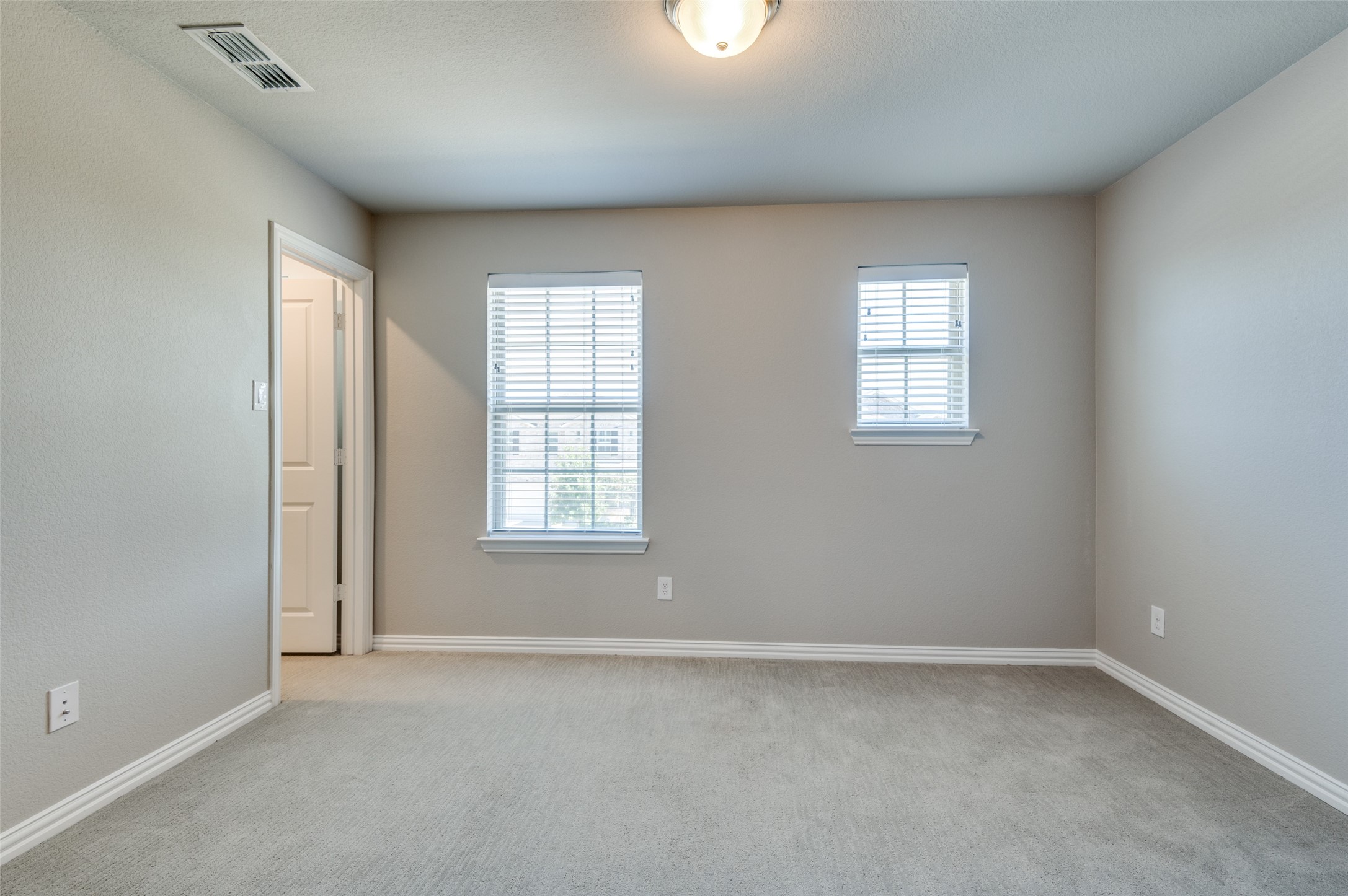 2627 Amistad Drive