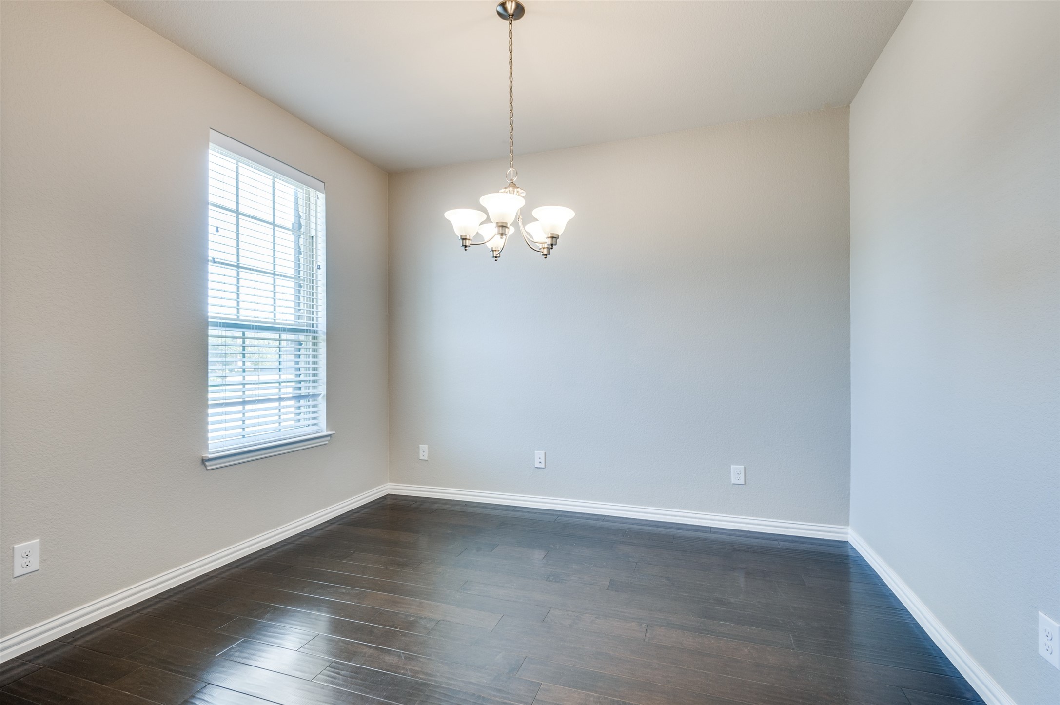 2627 Amistad Drive