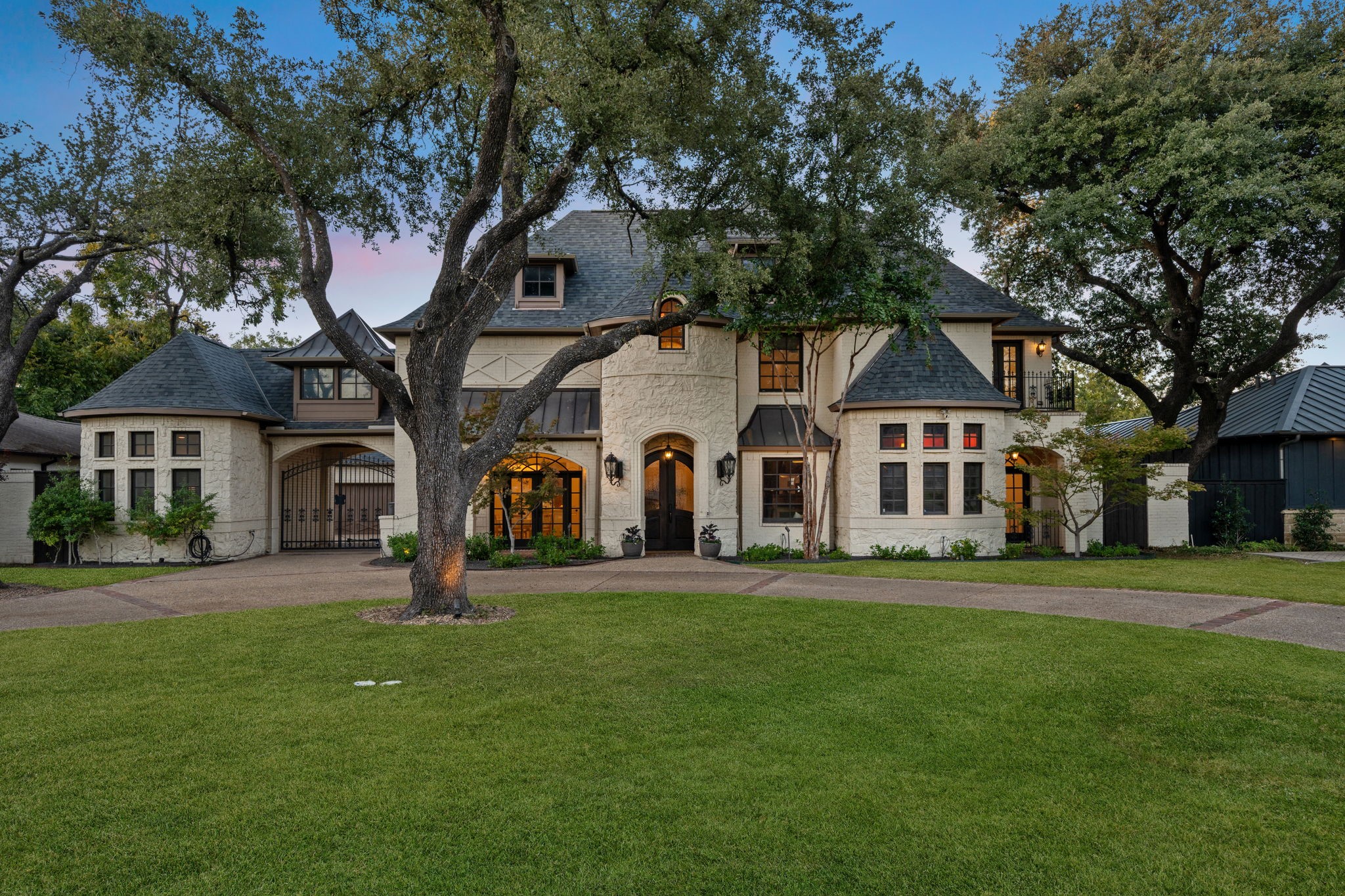 5715 Meadow Crest Drive