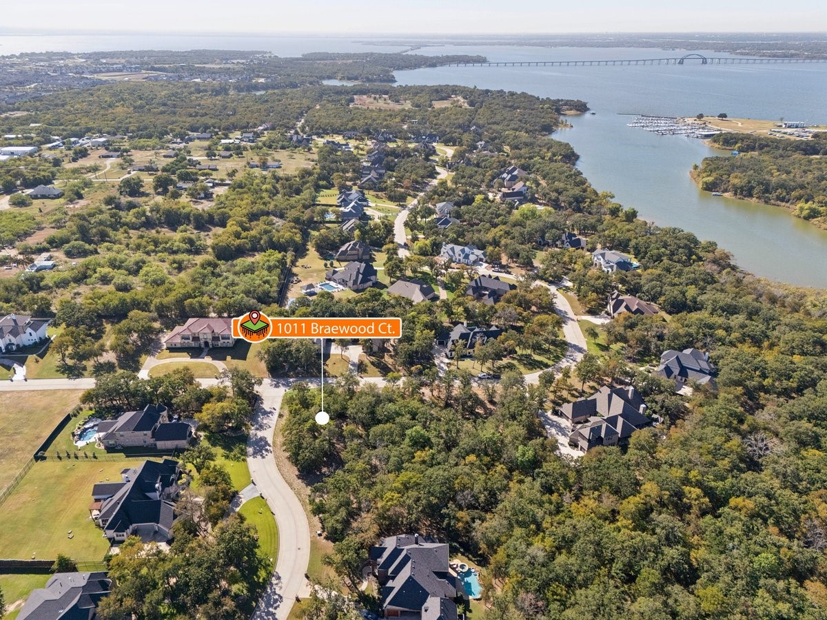 1011 Braewood Court