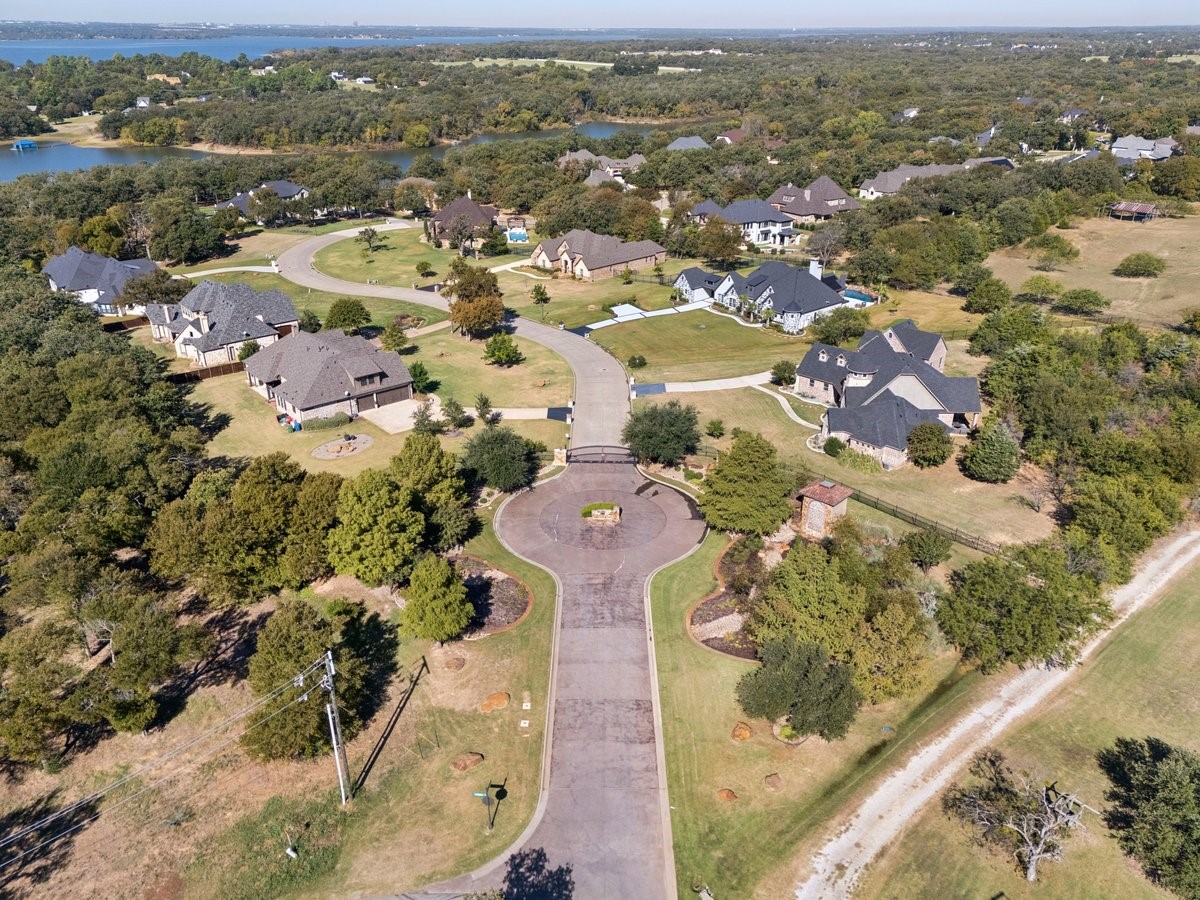 1011 Braewood Court