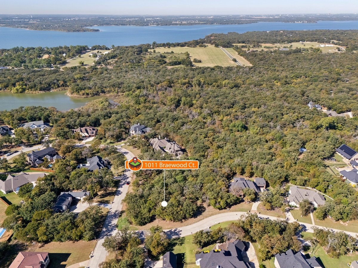 1011 Braewood Court