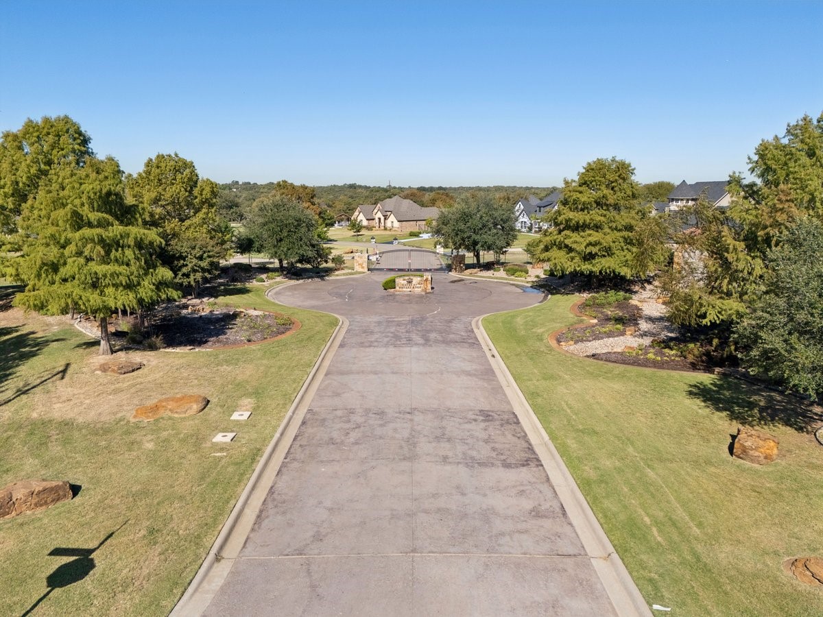 1011 Braewood Court
