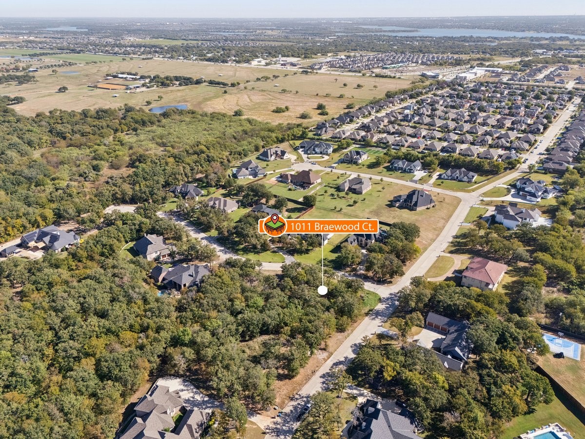 1011 Braewood Court