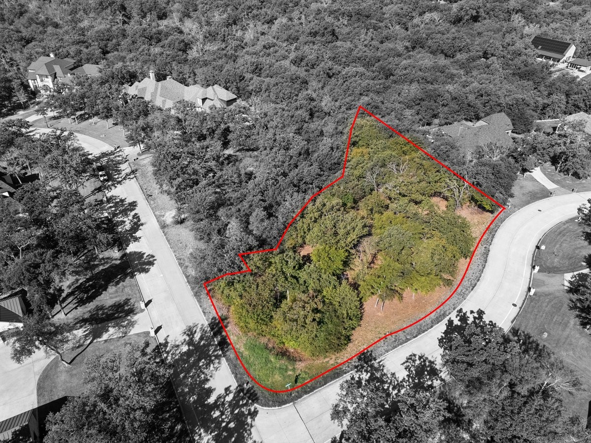1011 Braewood Court