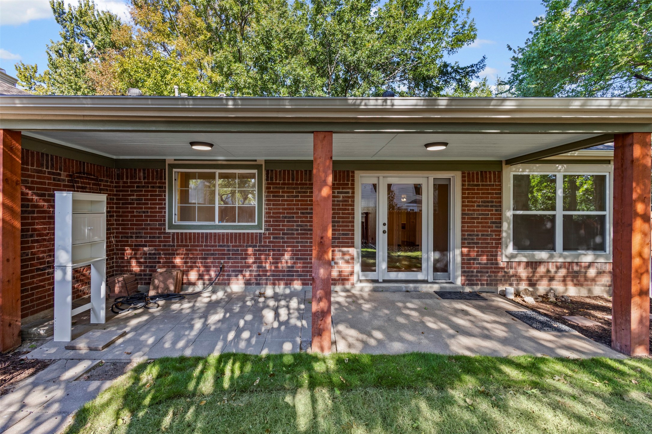 1812 Valencia Drive