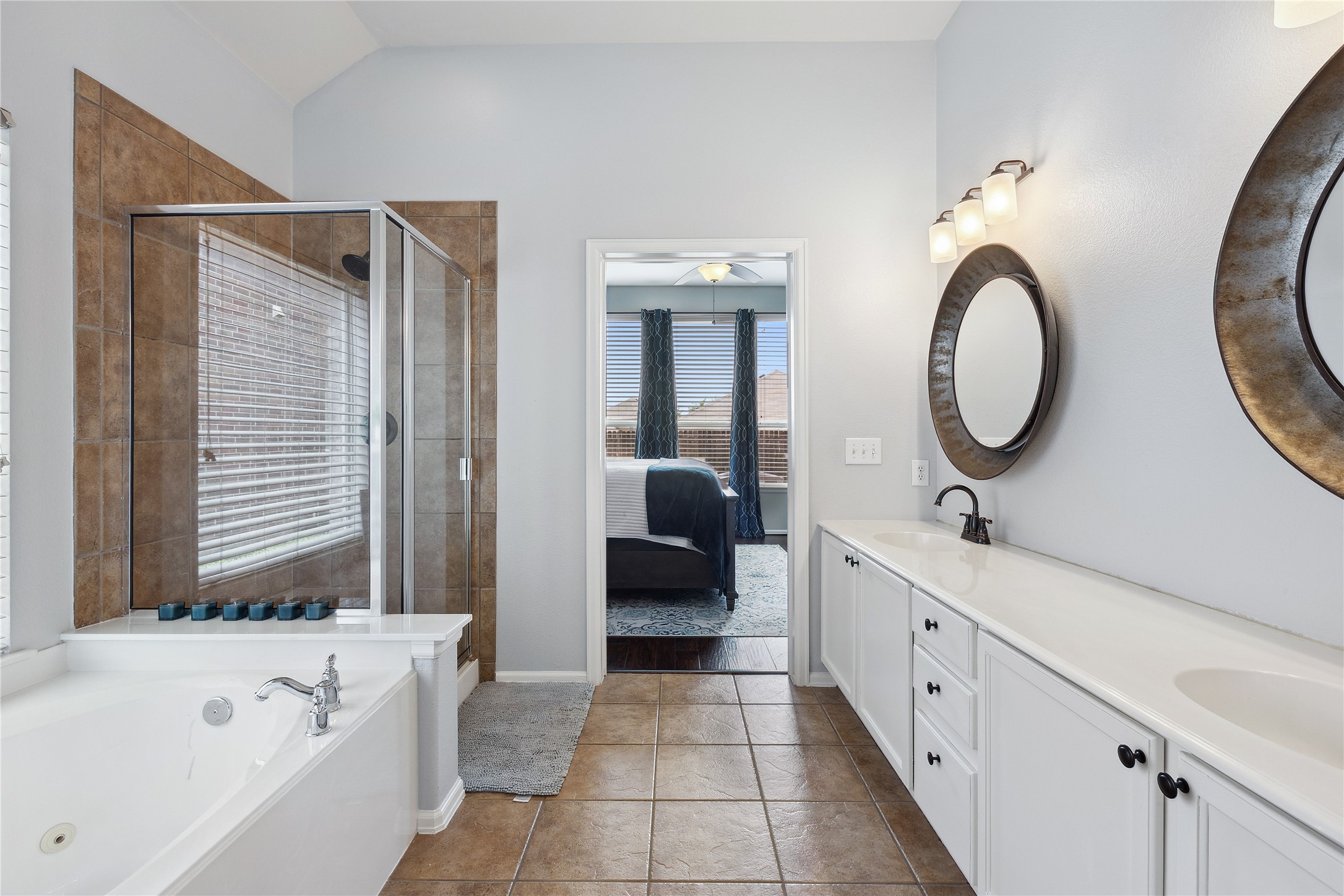 2800 Cedar Ridge Lane