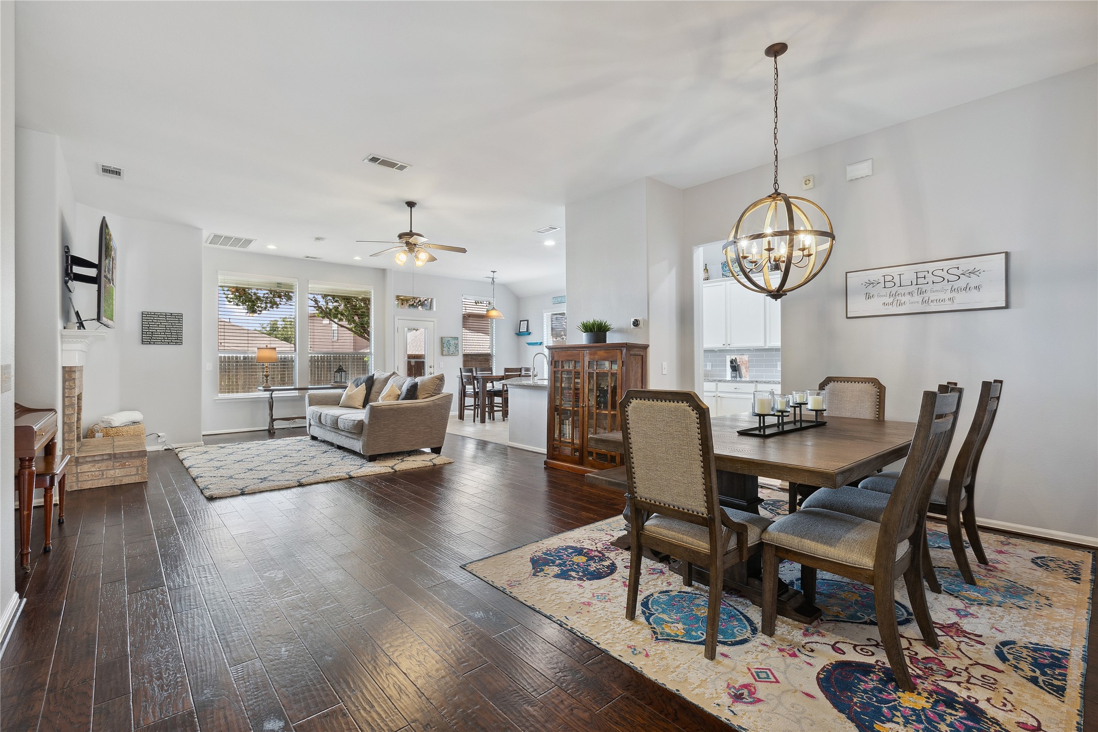 2800 Cedar Ridge Lane