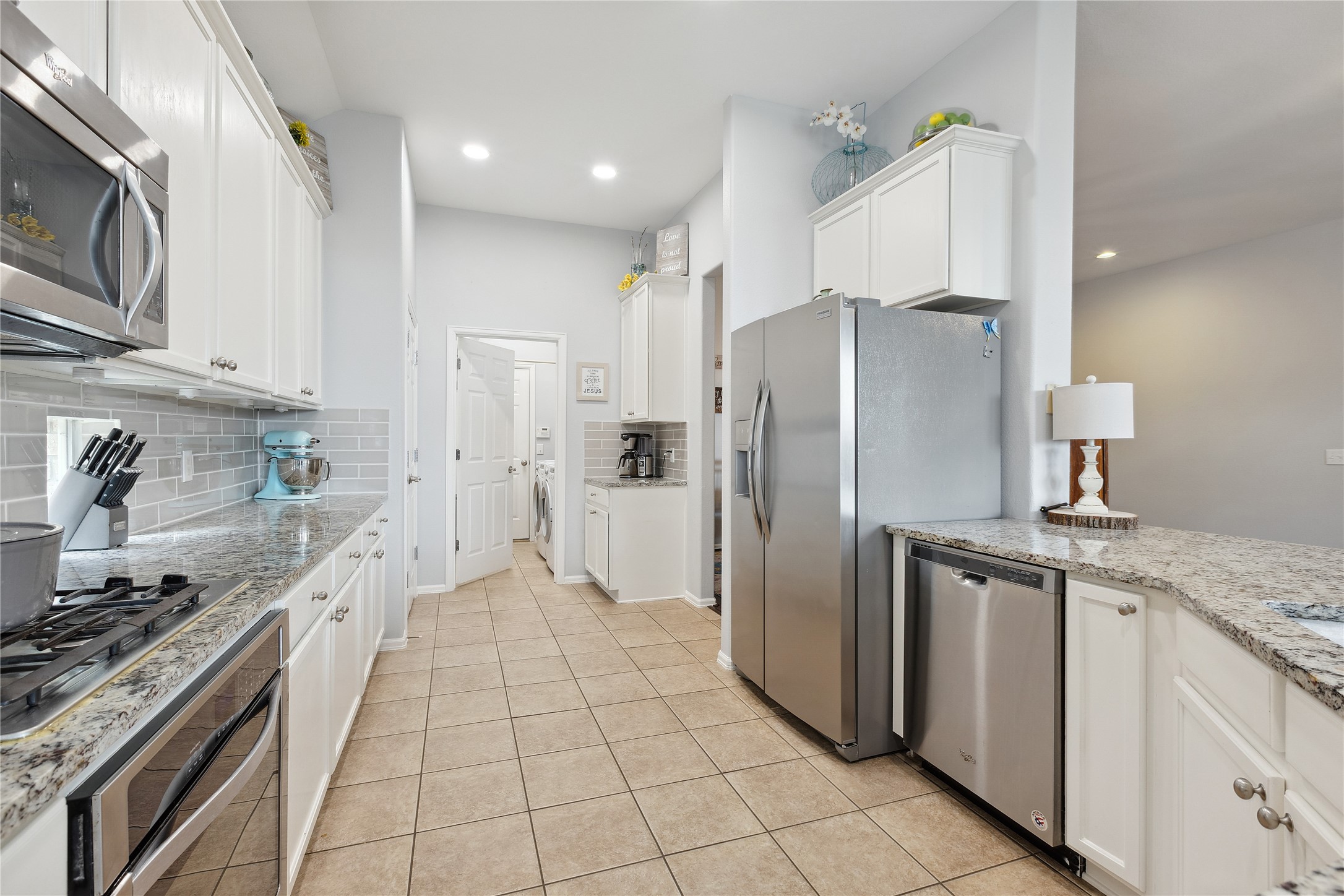 2800 Cedar Ridge Lane
