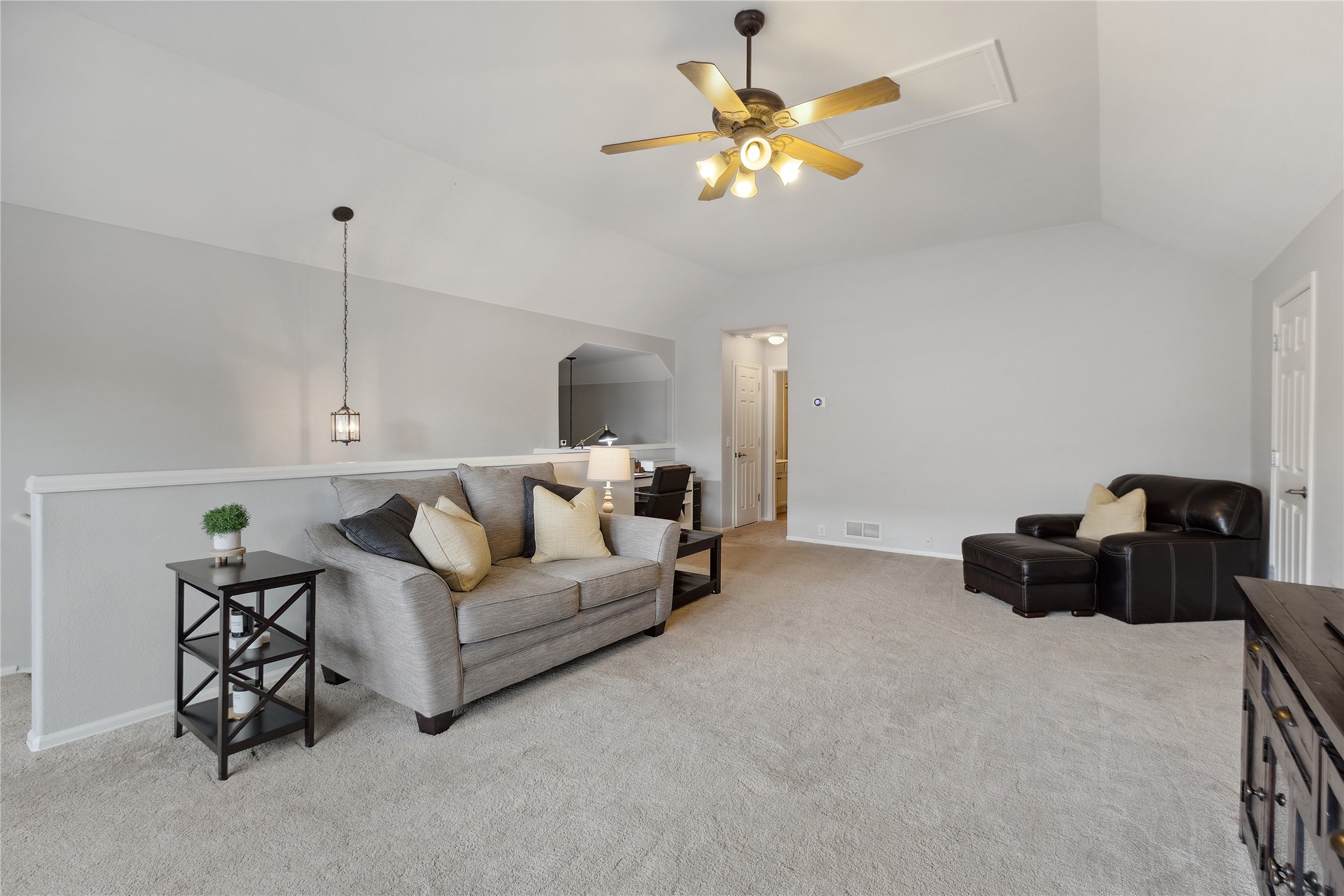 2800 Cedar Ridge Lane