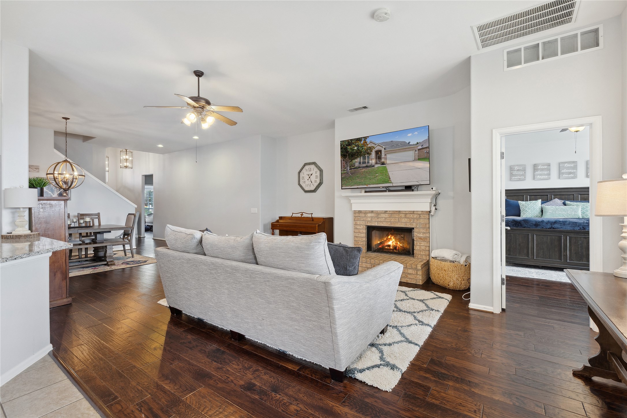 2800 Cedar Ridge Lane