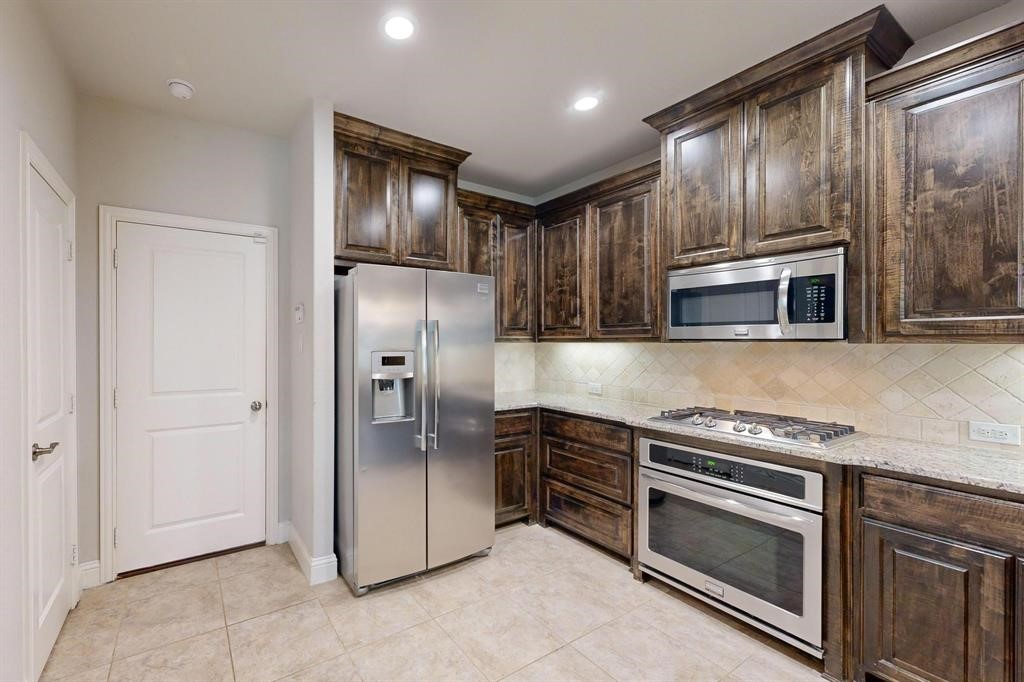 4646 Rhett Lane D