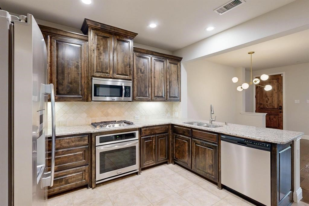 4646 Rhett Lane D