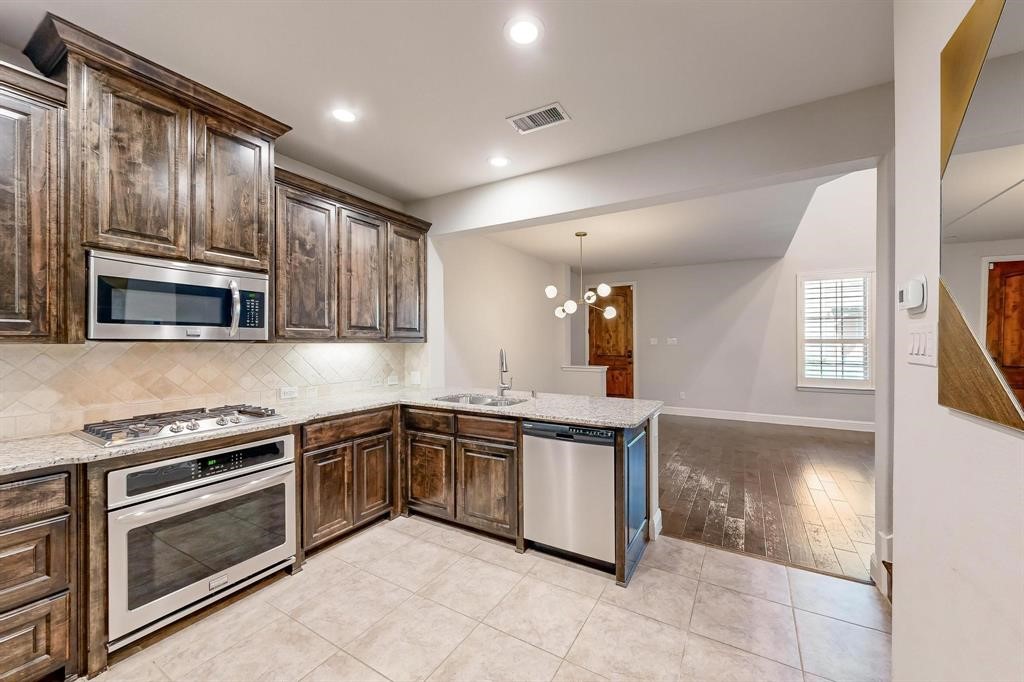 4646 Rhett Lane D
