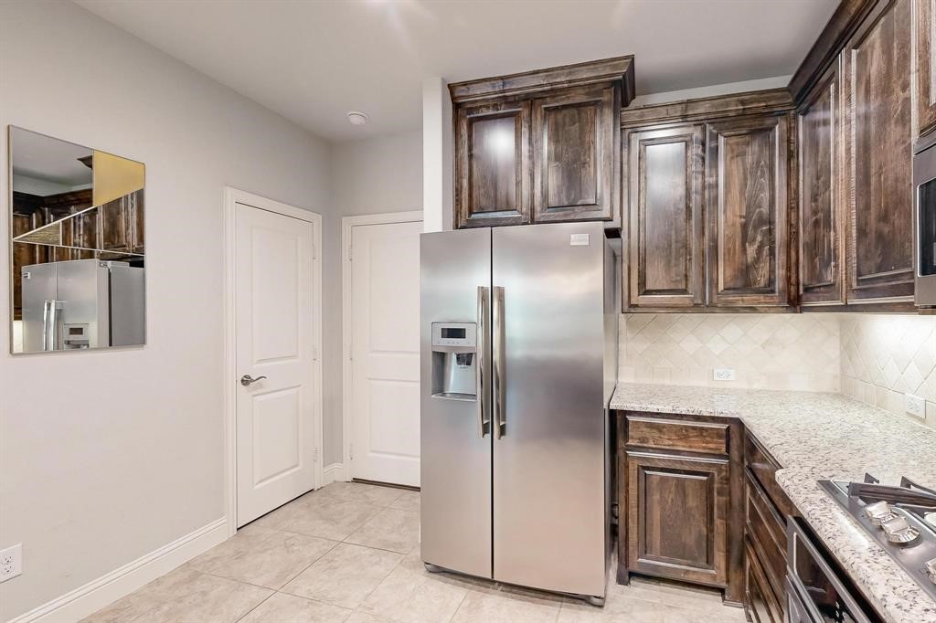4646 Rhett Lane D