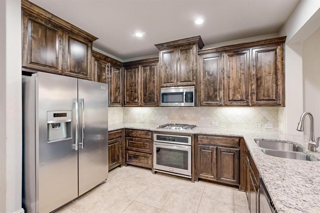 4646 Rhett Lane D