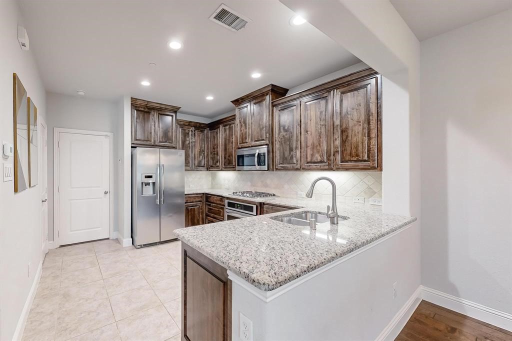 4646 Rhett Lane D