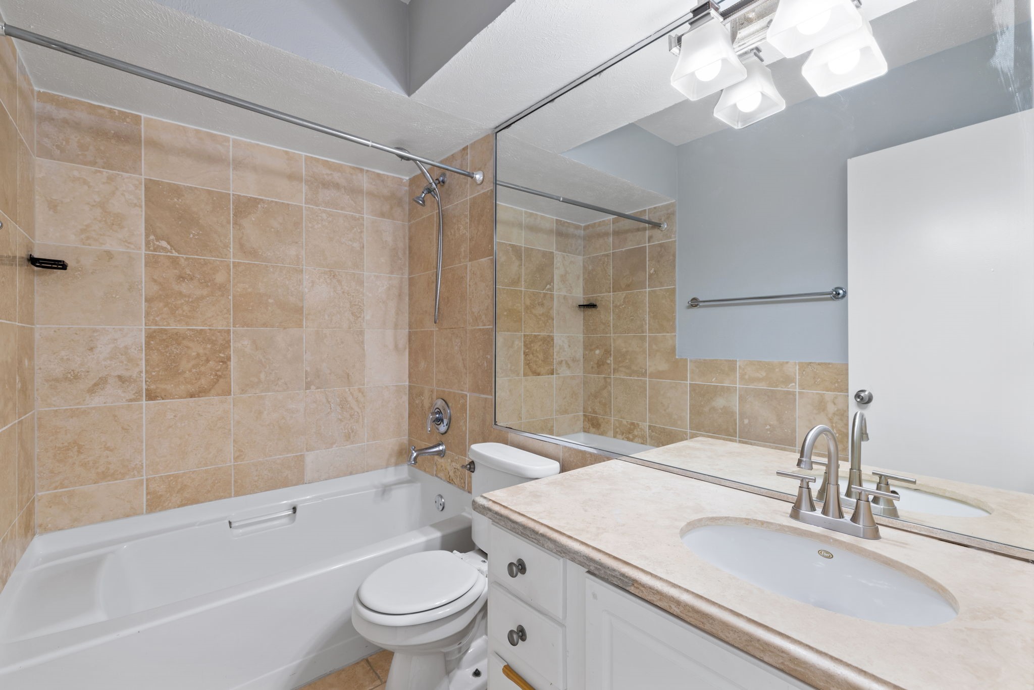 5928 Sandhurst Lane 227