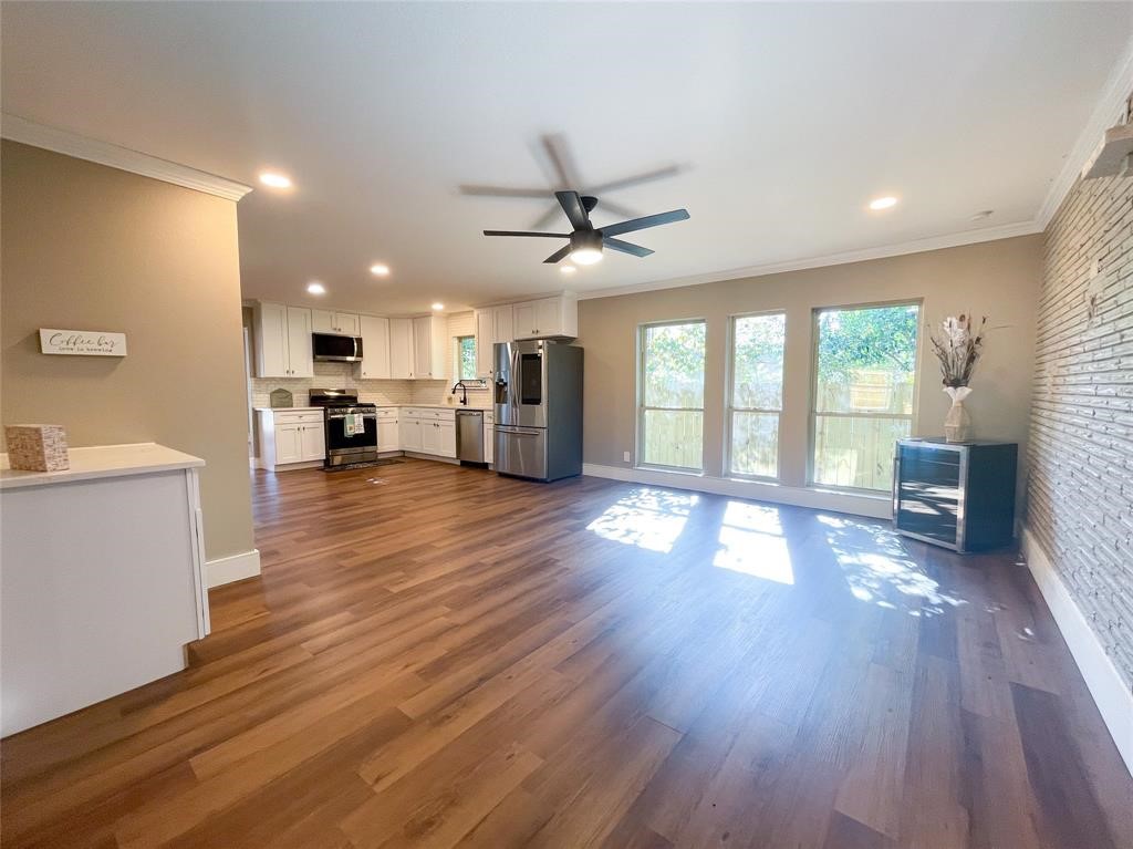 2249 Larry Drive