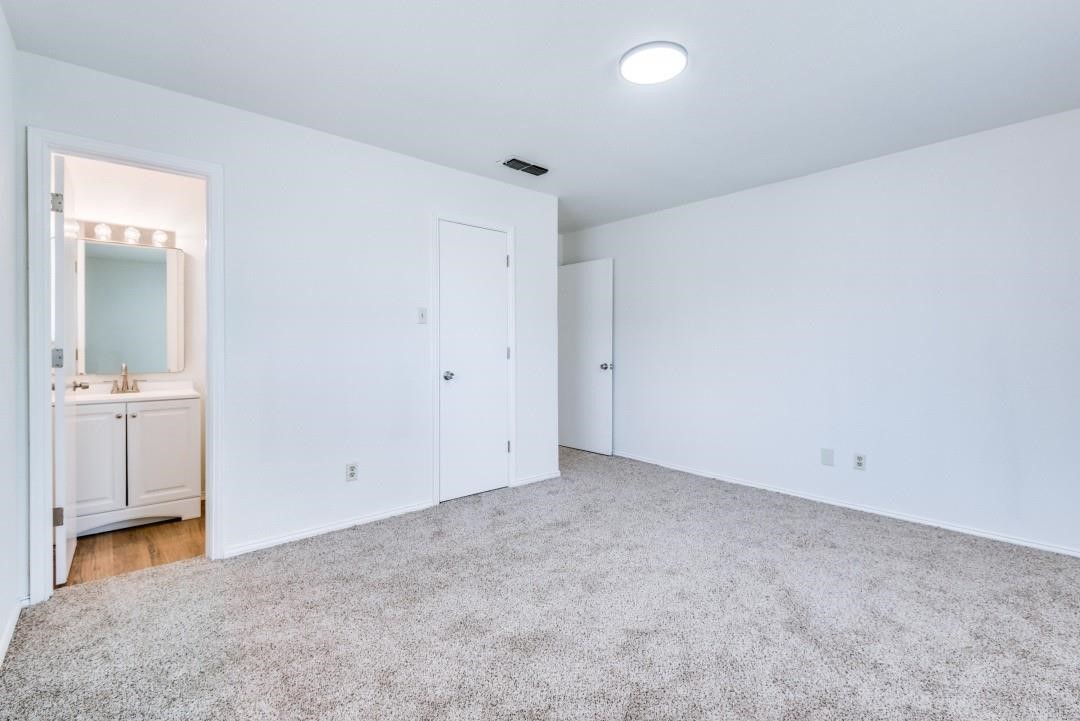 1422 Deborah Avenue