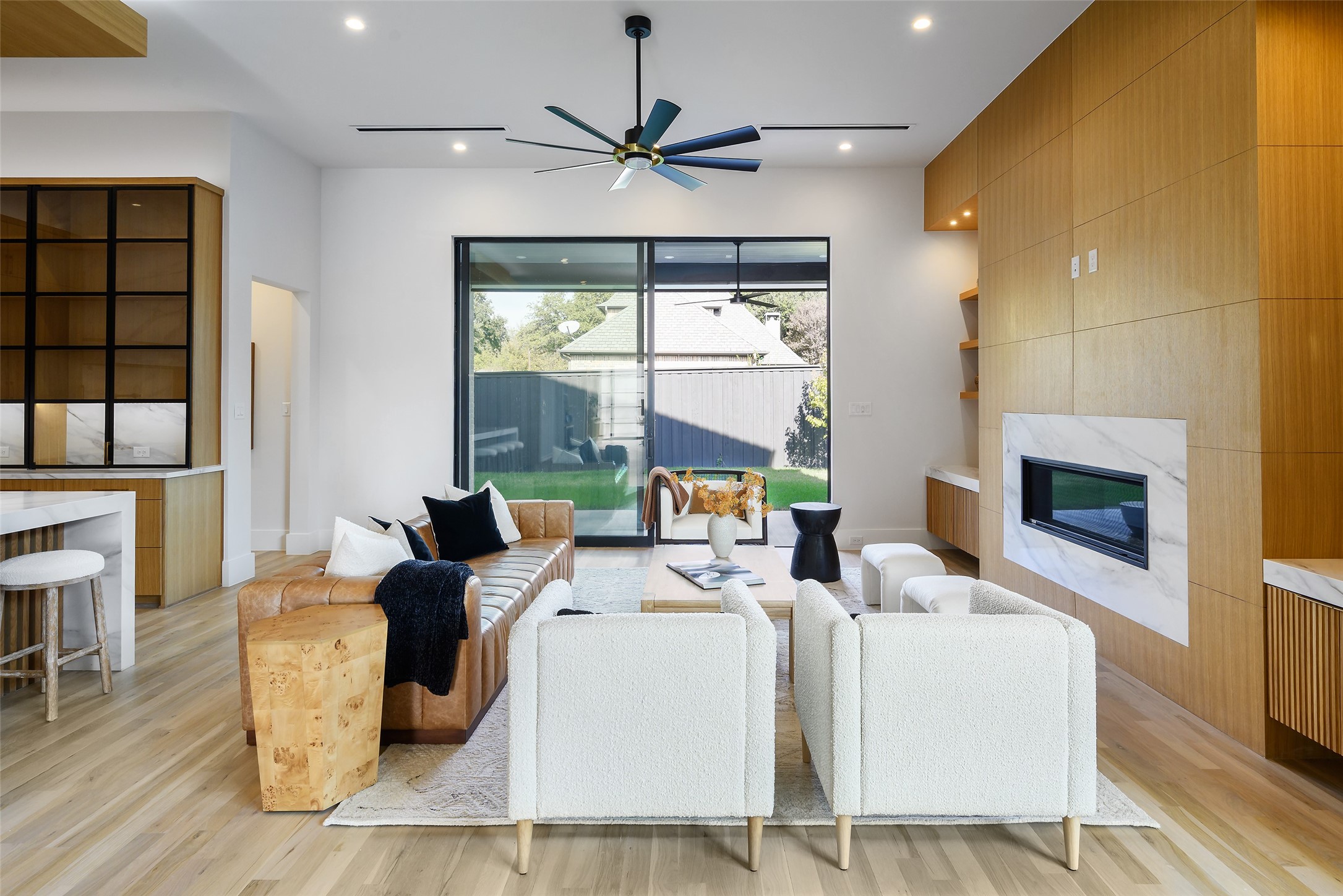 4015 Rochelle Drive