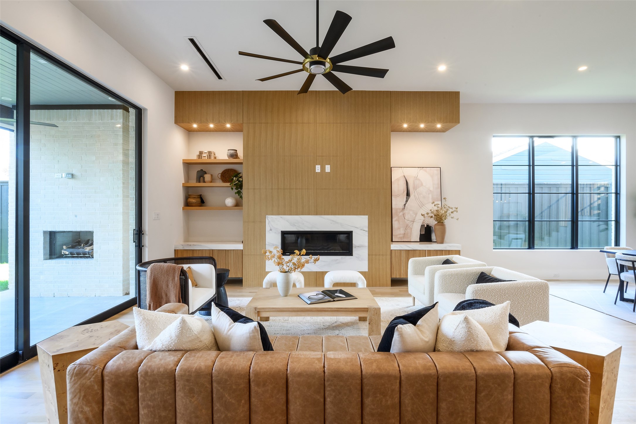 4015 Rochelle Drive