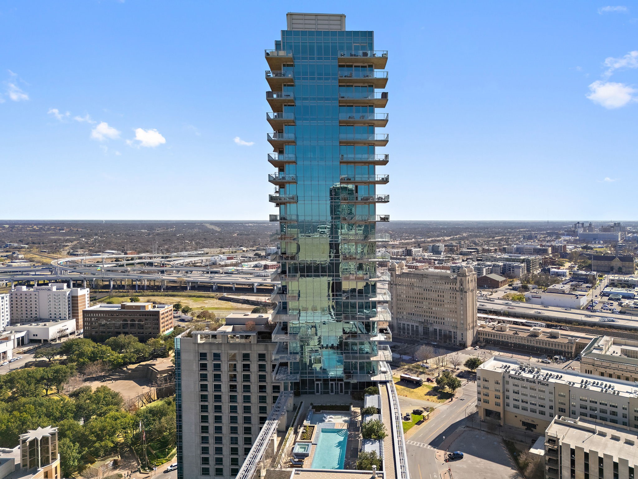 1301 Throckmorton Street 2601
