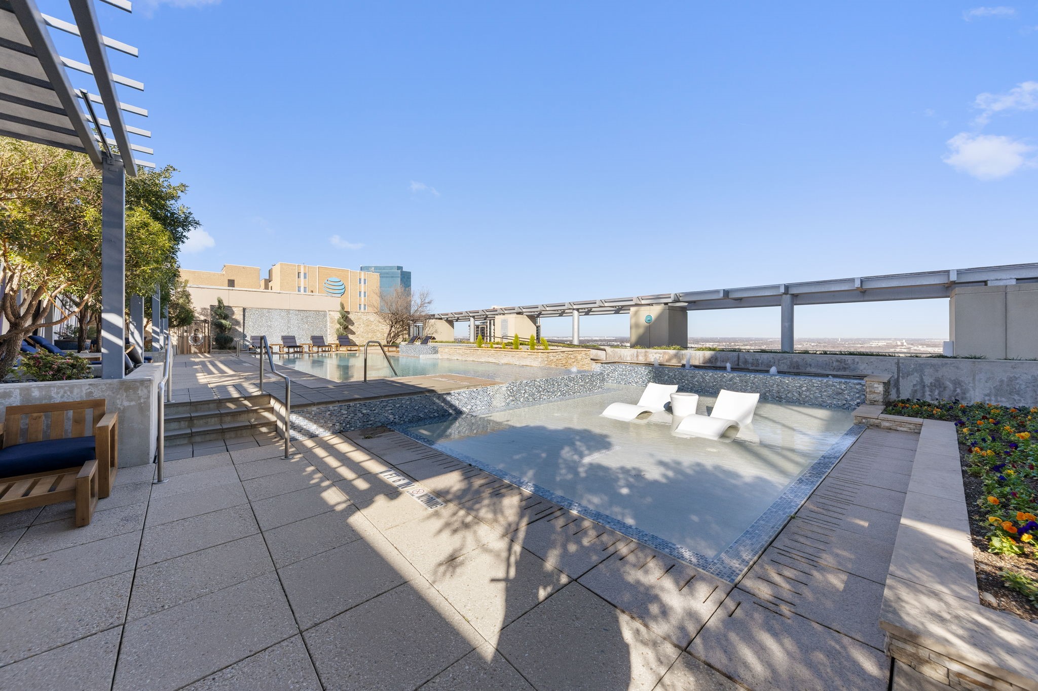 1301 Throckmorton Street 2601