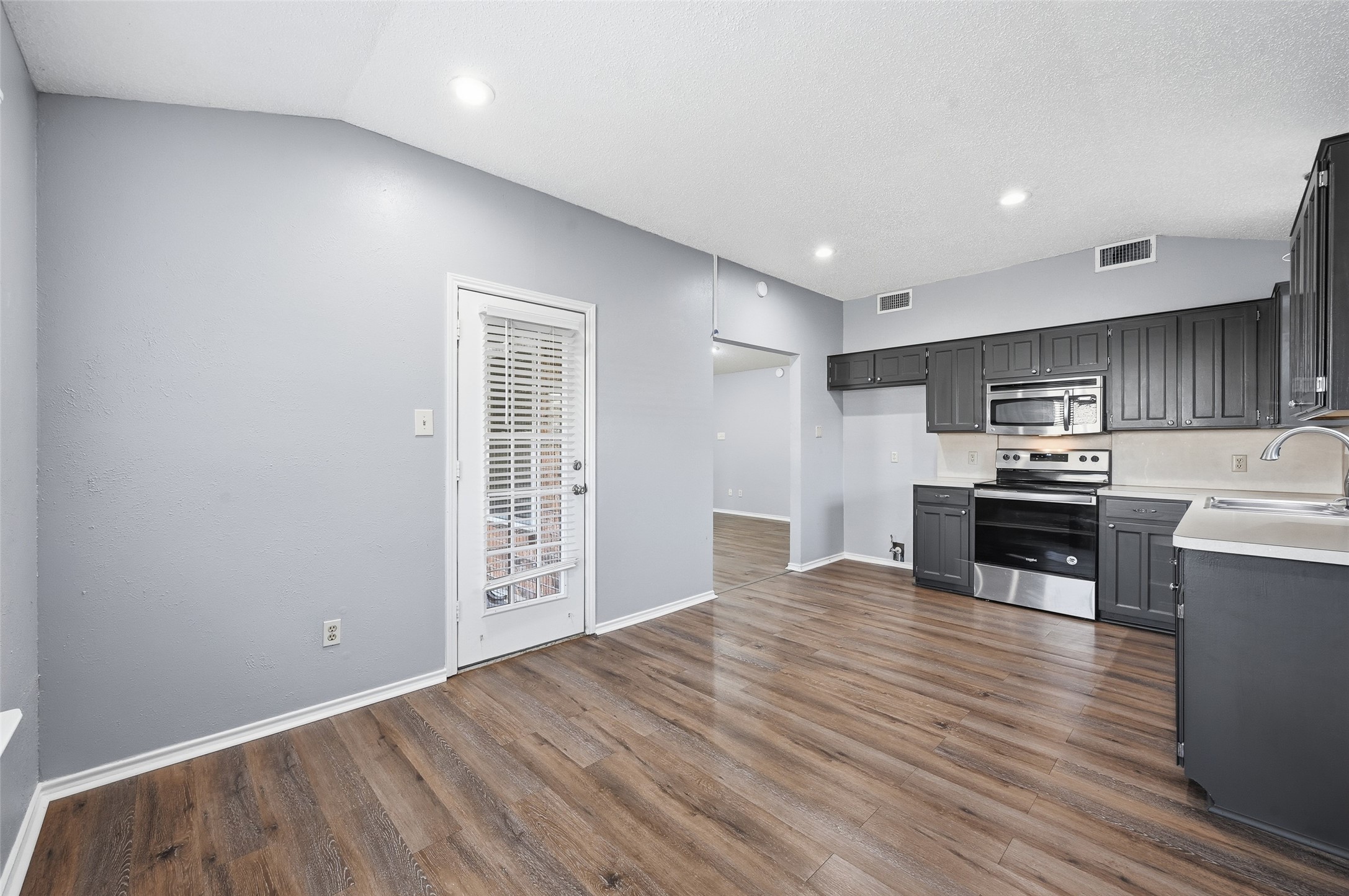 6421 Fairview Drive