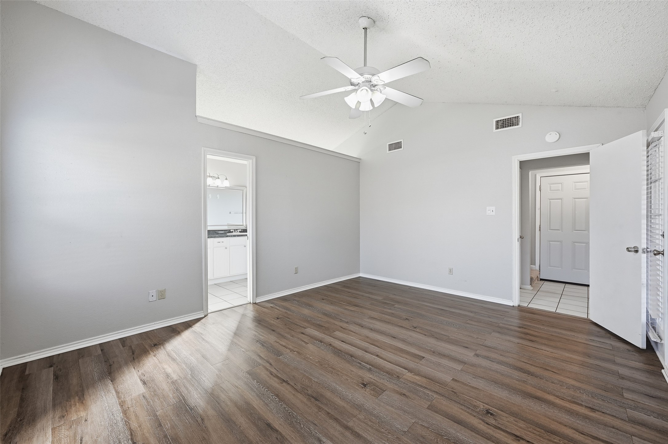 6421 Fairview Drive