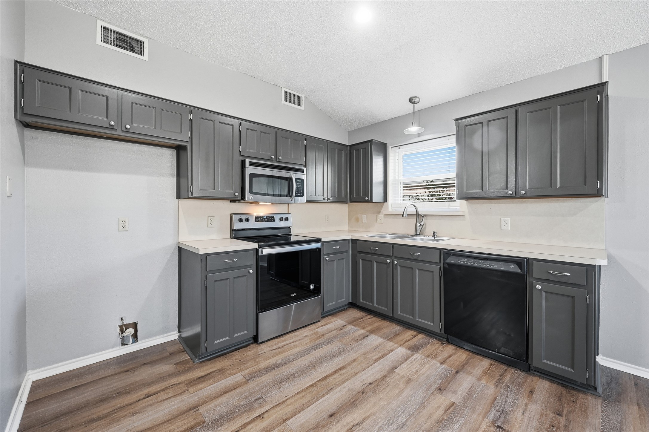 6421 Fairview Drive