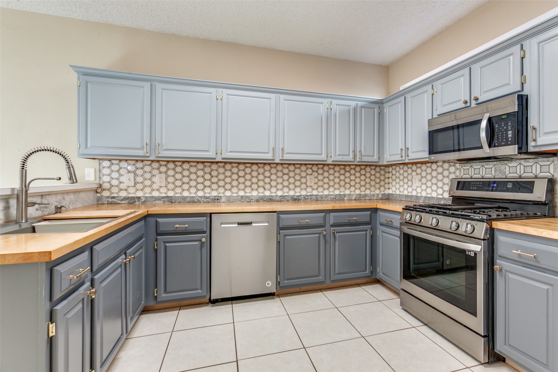 2120 Arbor Creek Drive
