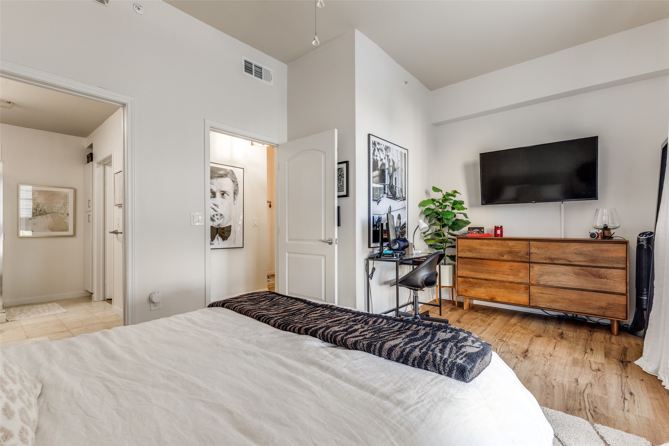3225 Turtle Creek 719