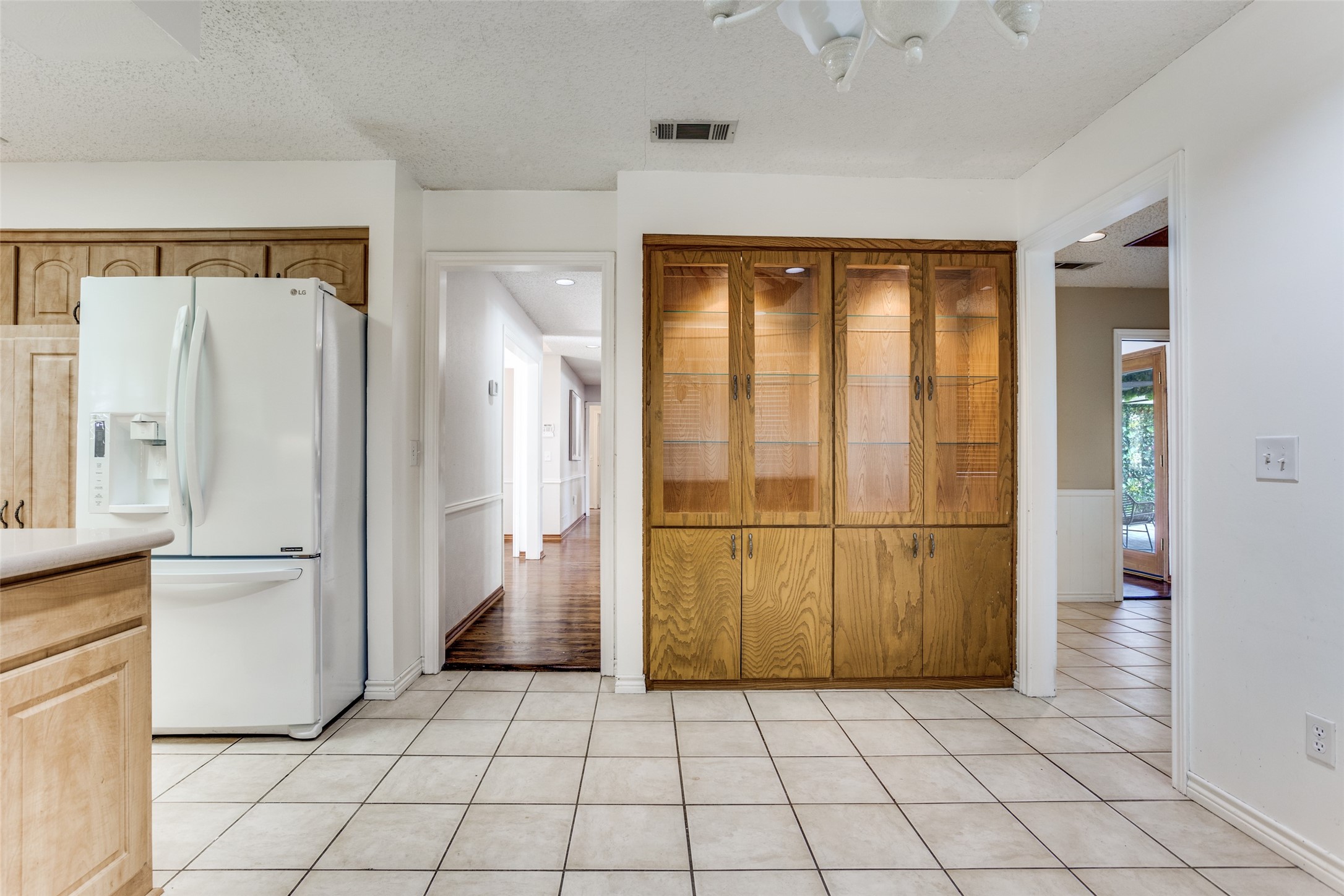 3957 Camino Drive