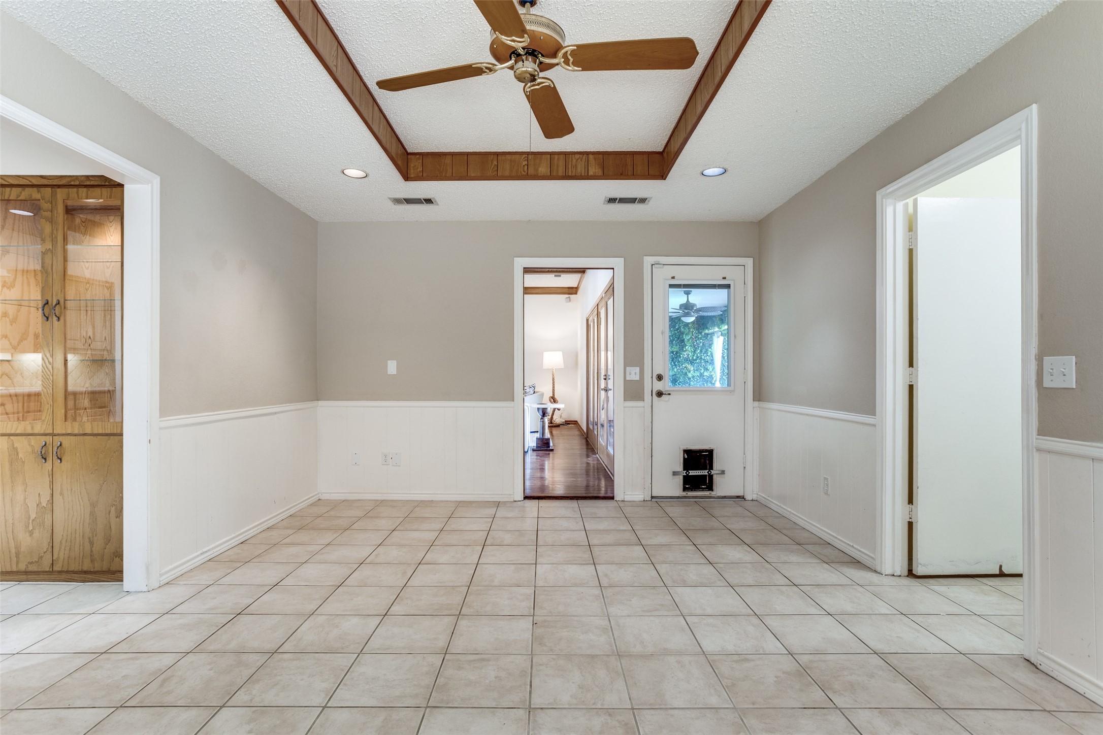 3957 Camino Drive