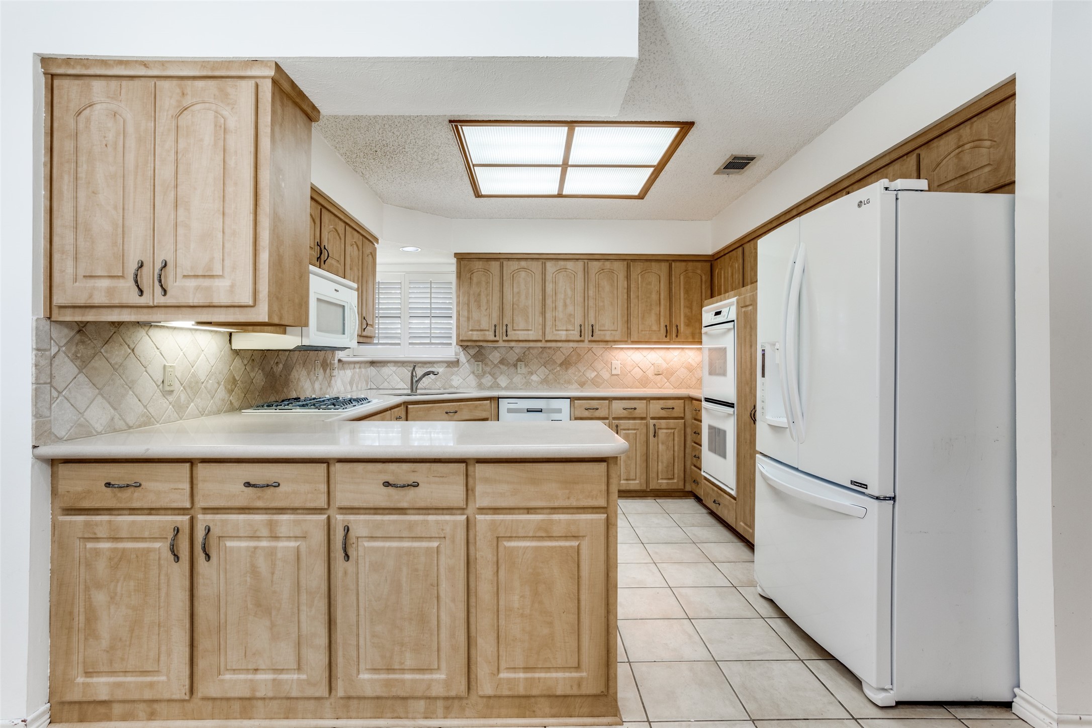 3957 Camino Drive