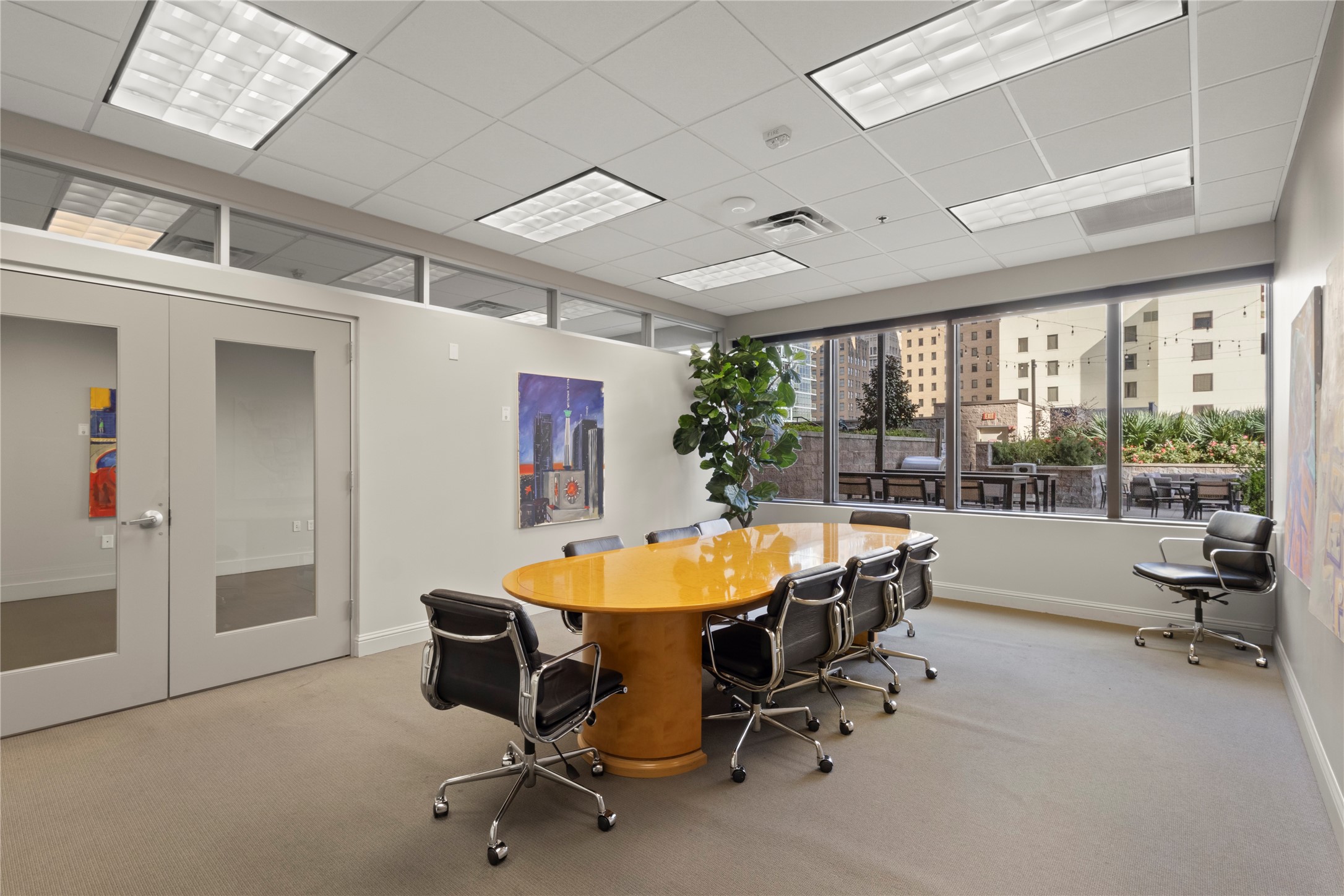 1200 Main Street 2202