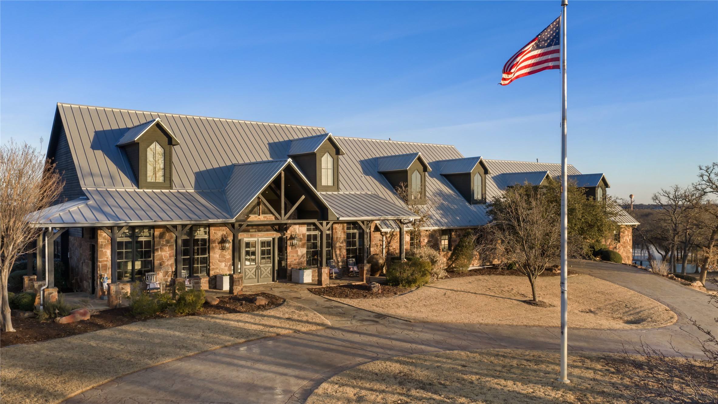 121 Harbor Lane